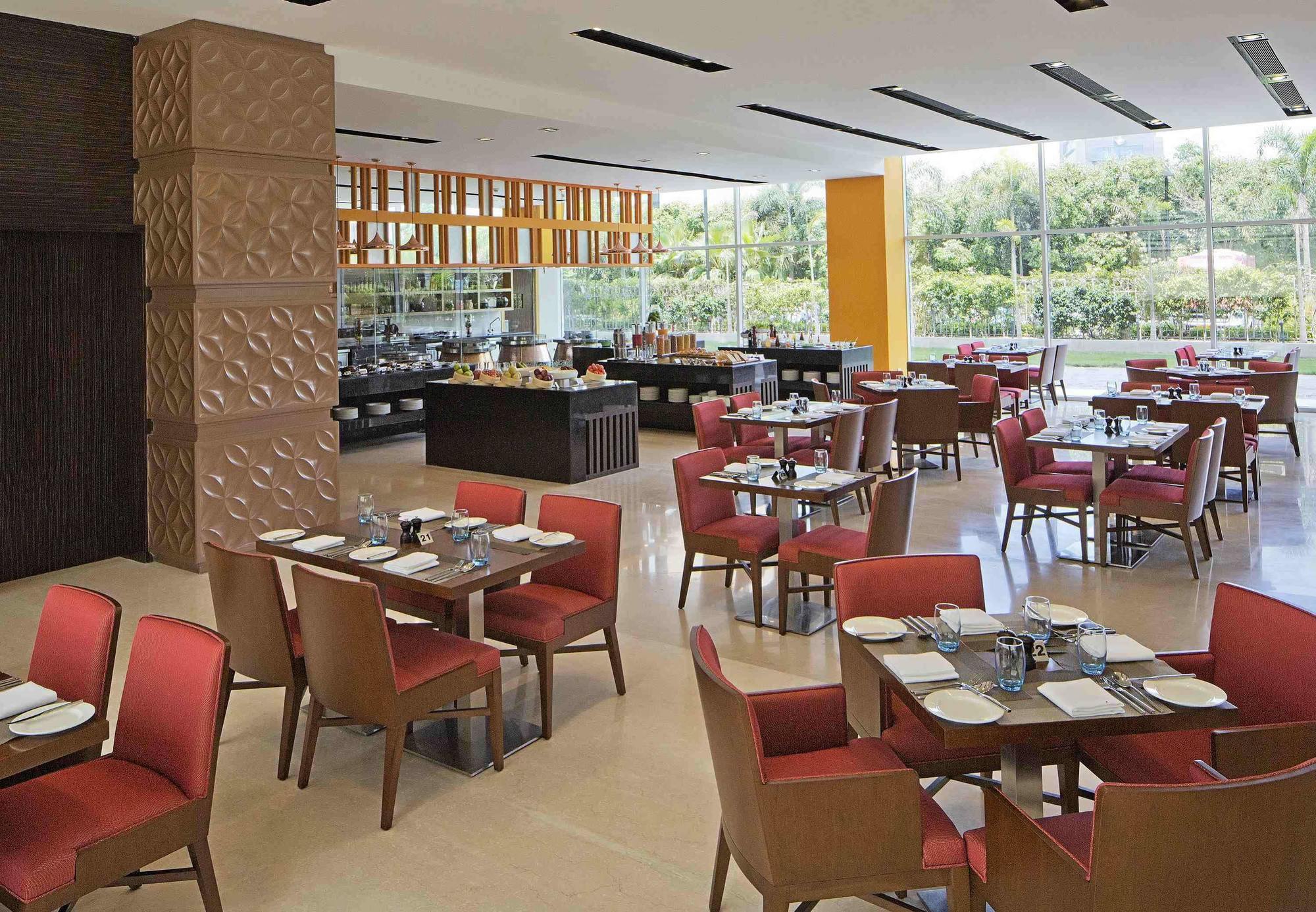 Fairfield By Marriott Lucknow Hotel Exterior photo