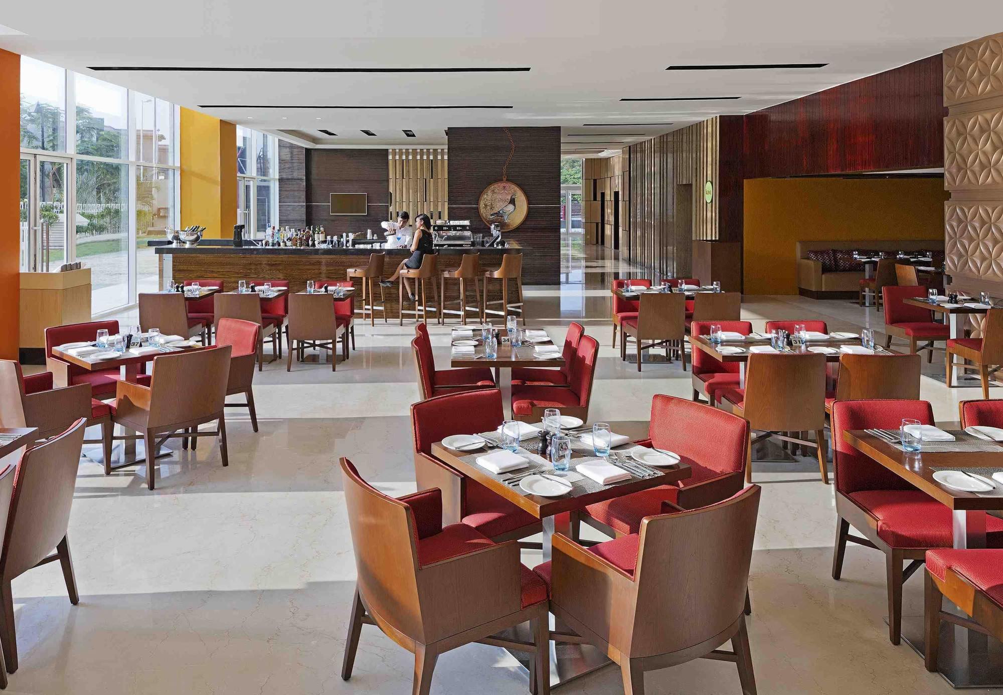 Fairfield By Marriott Lucknow Hotel Exterior photo