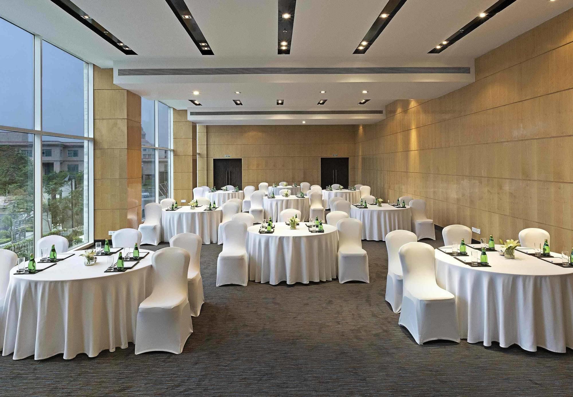 Fairfield By Marriott Lucknow Hotel Exterior photo